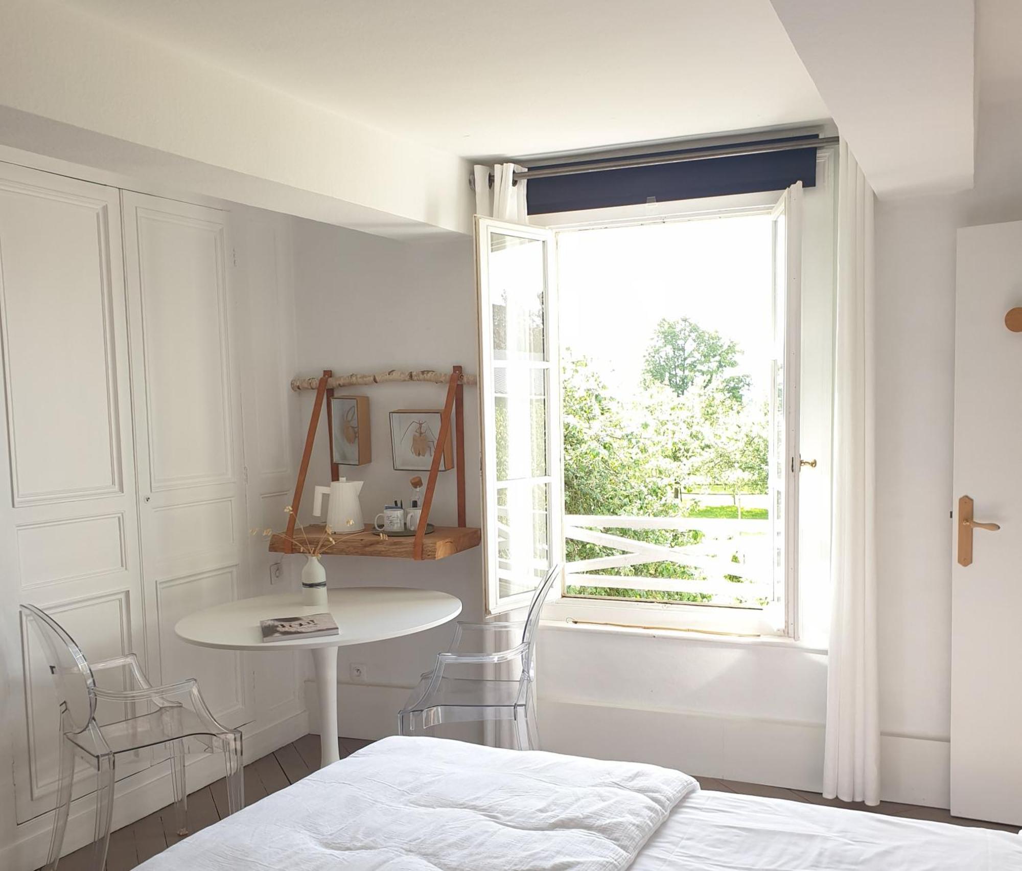 Bed and Breakfast Par Hasard Ou Pas Saint-Martin-aux-Chartrains Exterior foto